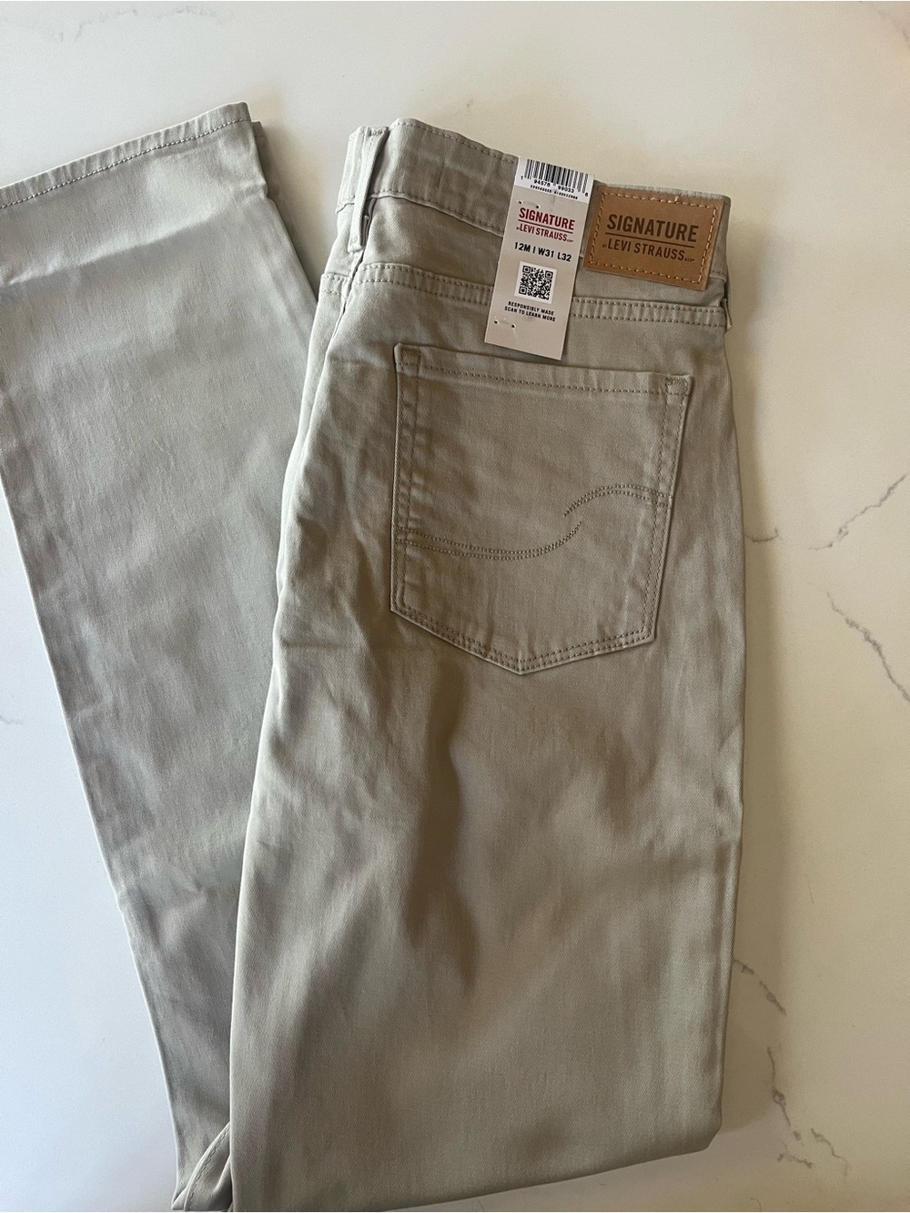 Signature by Levi Strauss Women’s Straight Jeans - Light Khaki